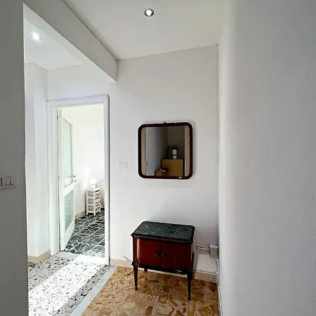 C3 - Iun R5385 招待所 卡利亚里