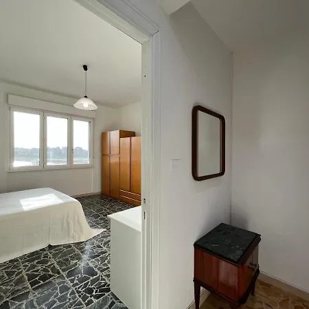 C3 - Iun R5385 招待所 卡利亚里