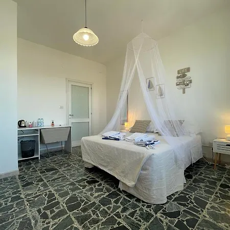 C3 - Iun R5385 招待所 卡利亚里